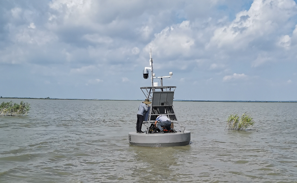 河道湖泊水質監(jiān)測設備圖片1